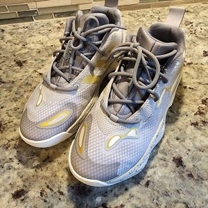 Adidas Candice Parker Women's Basketball Shoes Grey/White Size 7.5